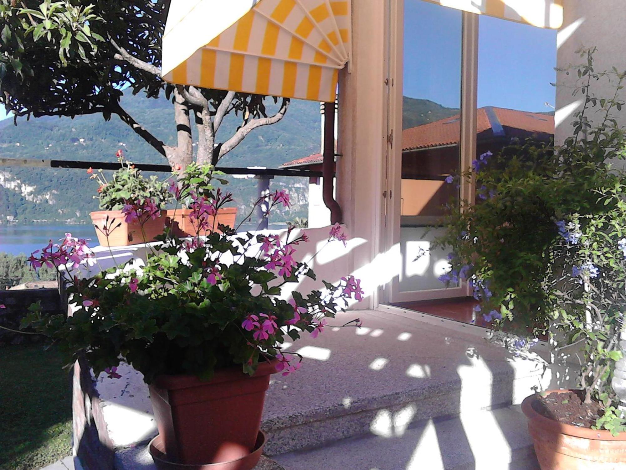 B&B Le Colombine Abbadia Lariana Exterior photo